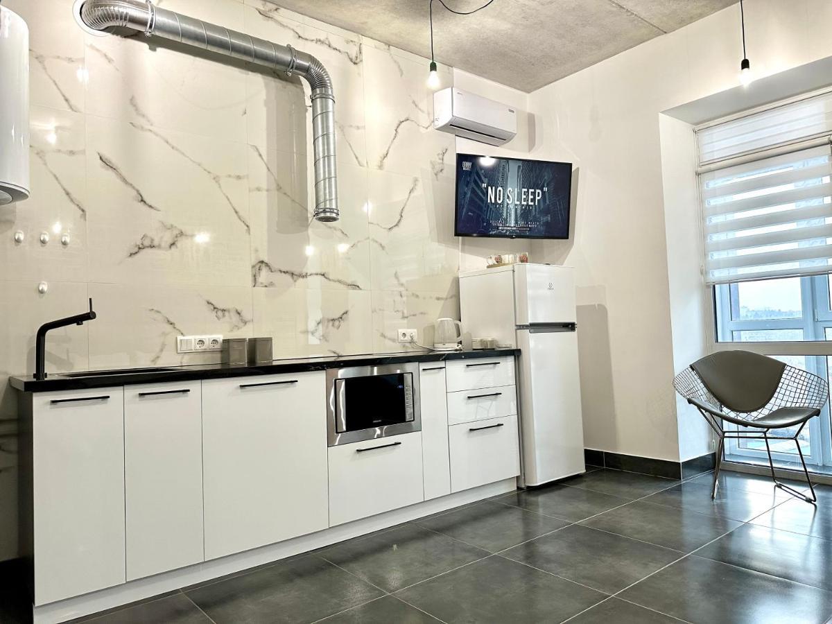 Designer Apartments In The City Center Rivne Exterior foto